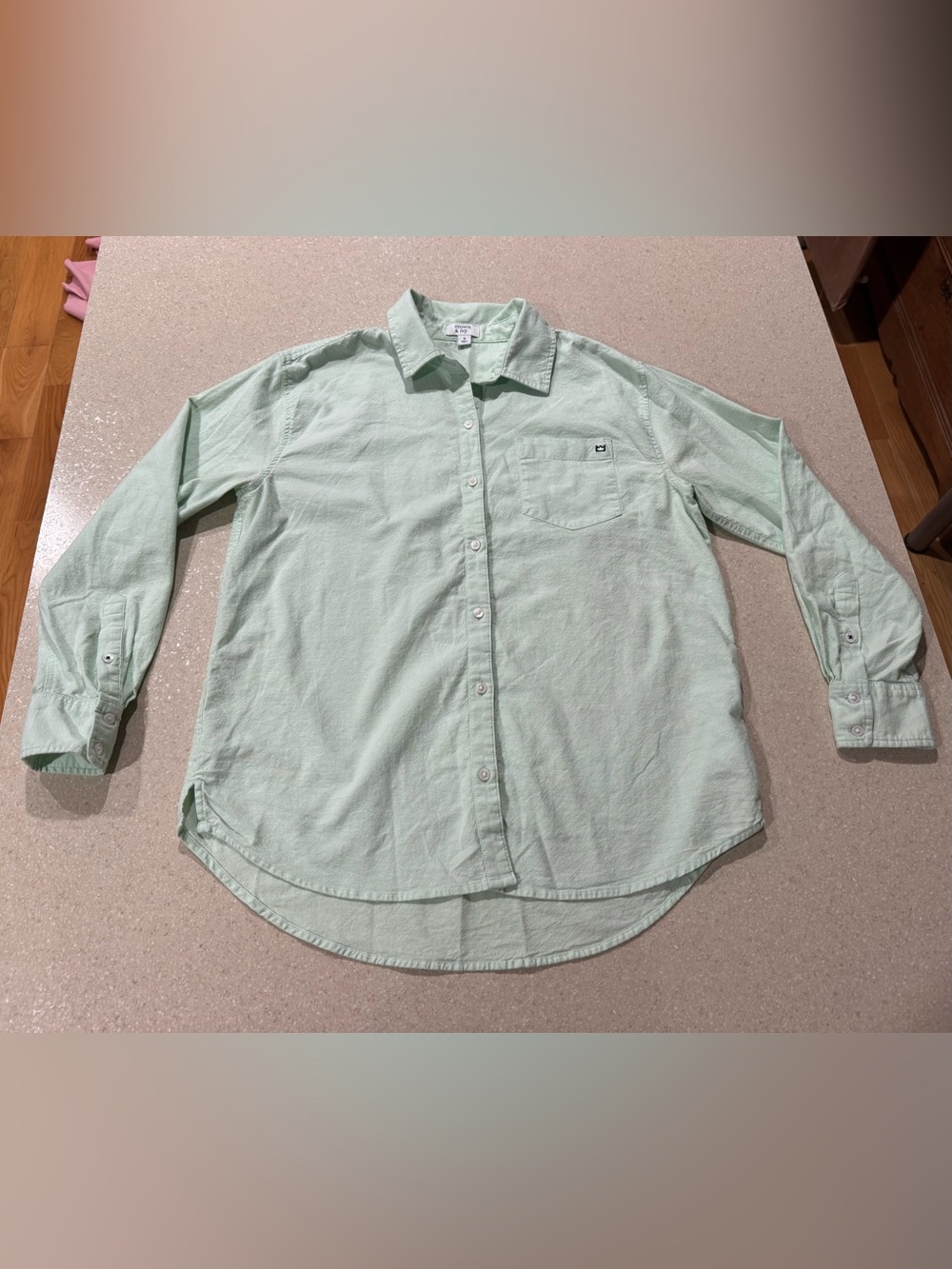 crown & ivy Mint Green Long-Sleeve Button-Down Shirt